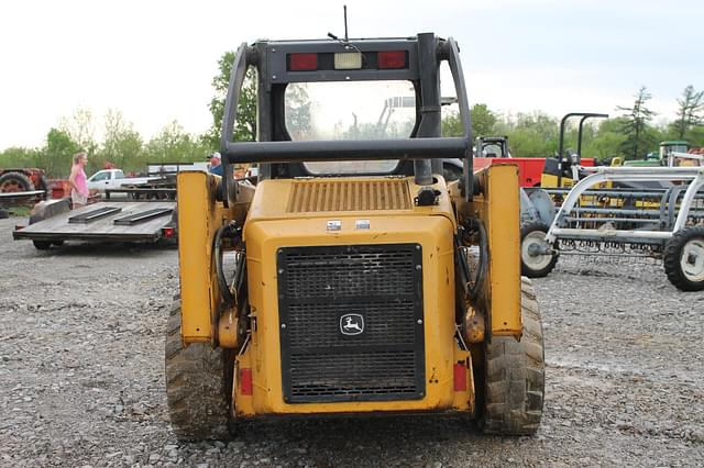 Image of John Deere 320 equipment image 3