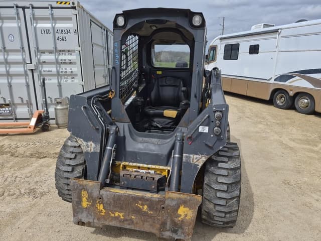 Image of John Deere 320E equipment image 2