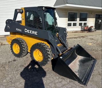 Main image John Deere 320G
