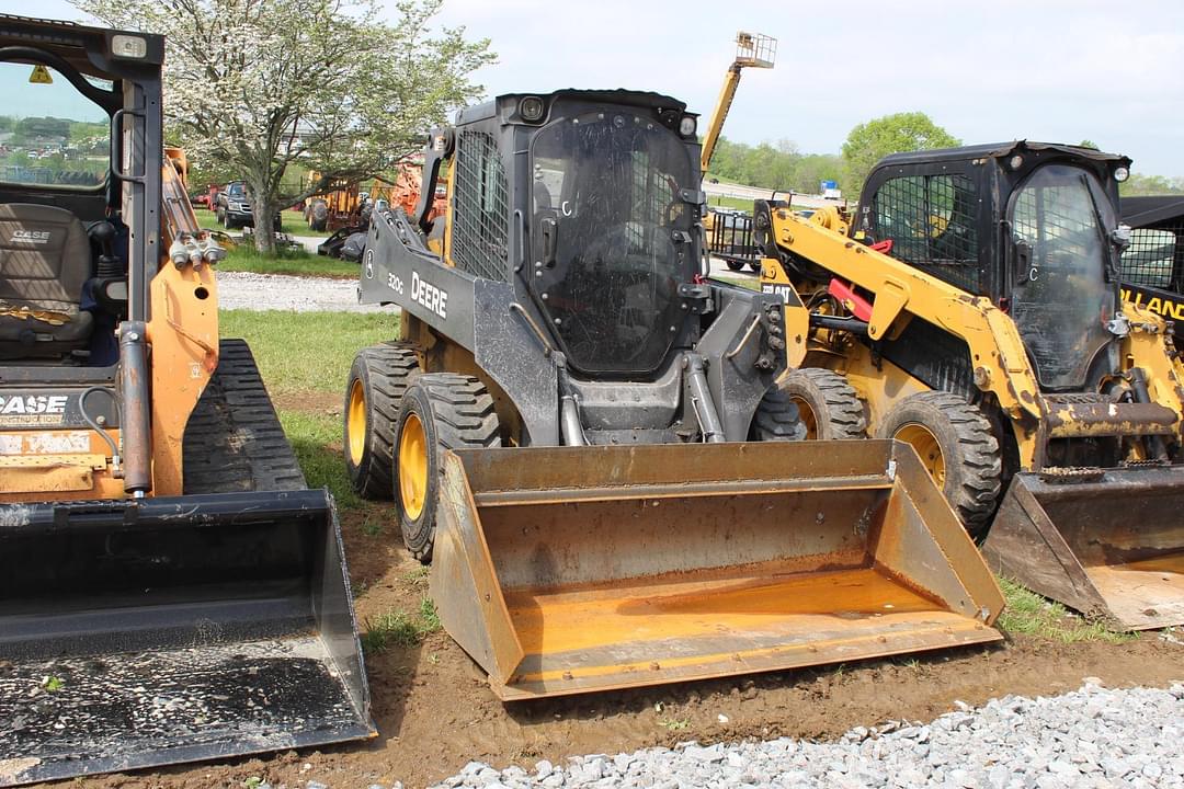 Image of John Deere 320G Primary image