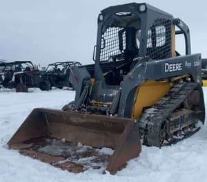 John Deere 323D Image