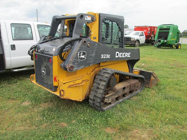 Image of John Deere 323E equipment image 2
