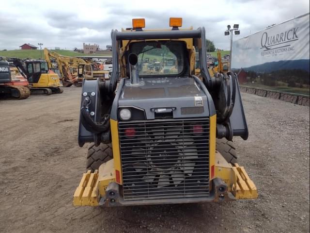 Image of John Deere 324G equipment image 3
