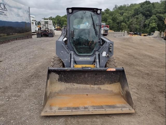 Image of John Deere 324G equipment image 1