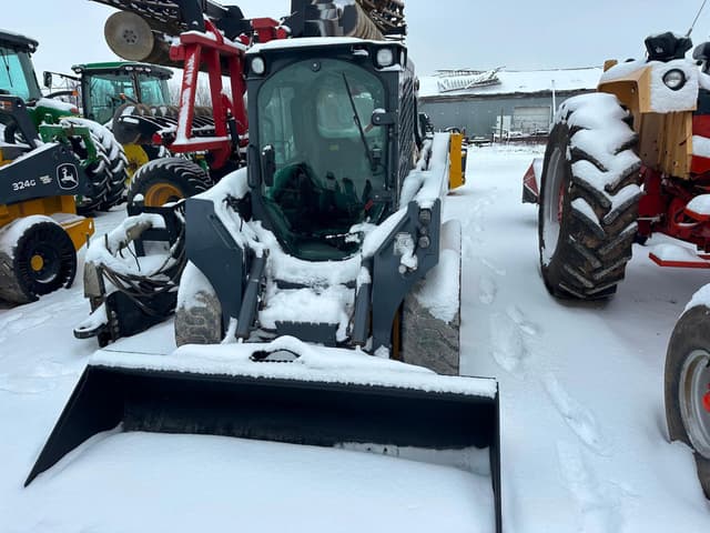 Image of John Deere 324G equipment image 1