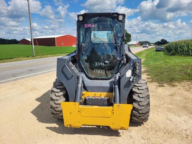 Image of John Deere 324G equipment image 2