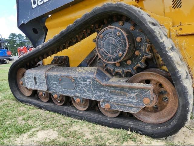 Image of John Deere 325G equipment image 4