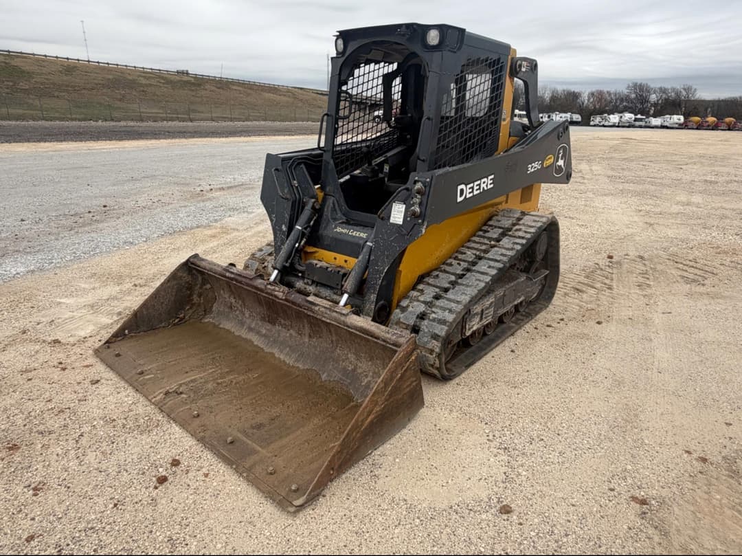 Image of John Deere 325G Primary image