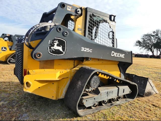 Image of John Deere 325G equipment image 3