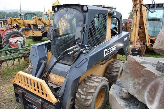 Image of John Deere 326D equipment image 3