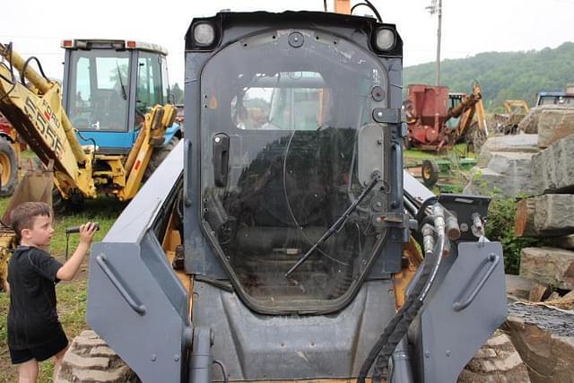 Image of John Deere 326D equipment image 2