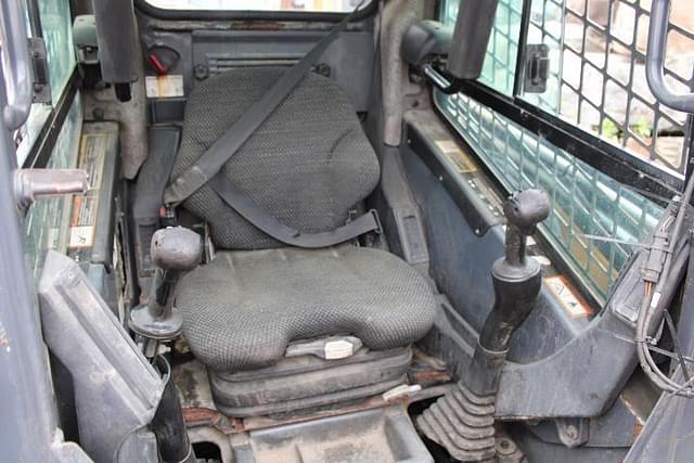 Image of John Deere 326D equipment image 4