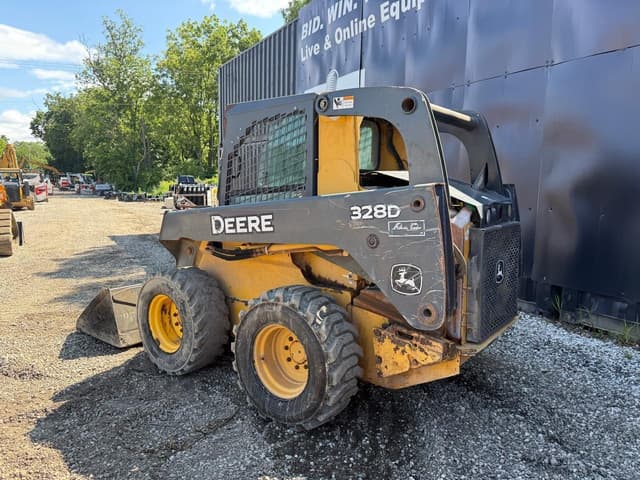 Image of John Deere 328D equipment image 1