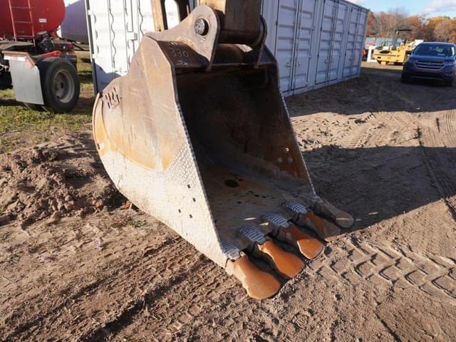 Image of John Deere 330C LC equipment image 3