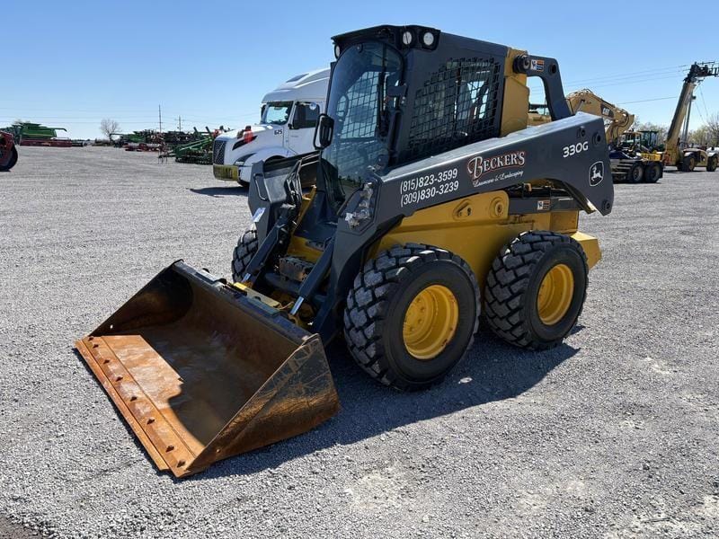 John Deere 330G Equipment Image0