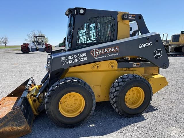 Image of John Deere 330G equipment image 1