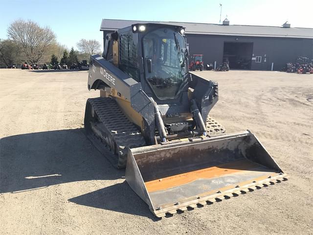 Image of John Deere 331G equipment image 2