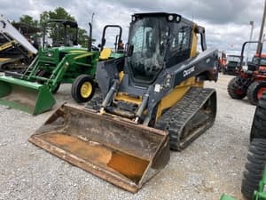 John Deere 331G Image