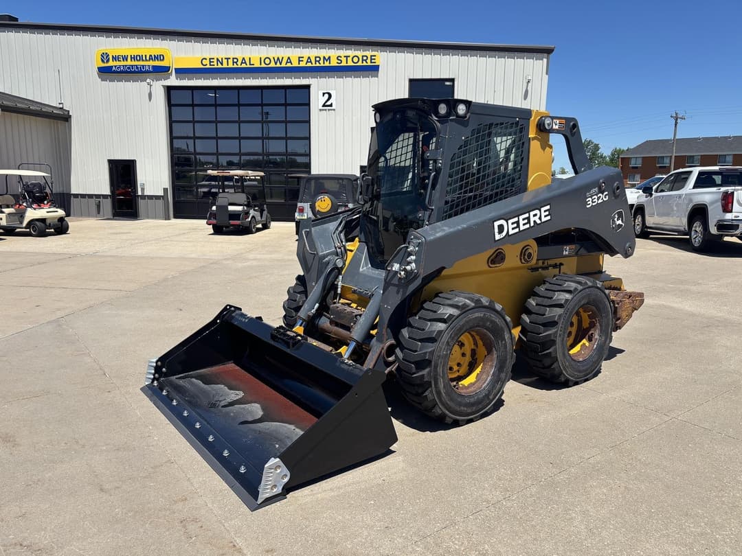 Image of John Deere 332G Primary image