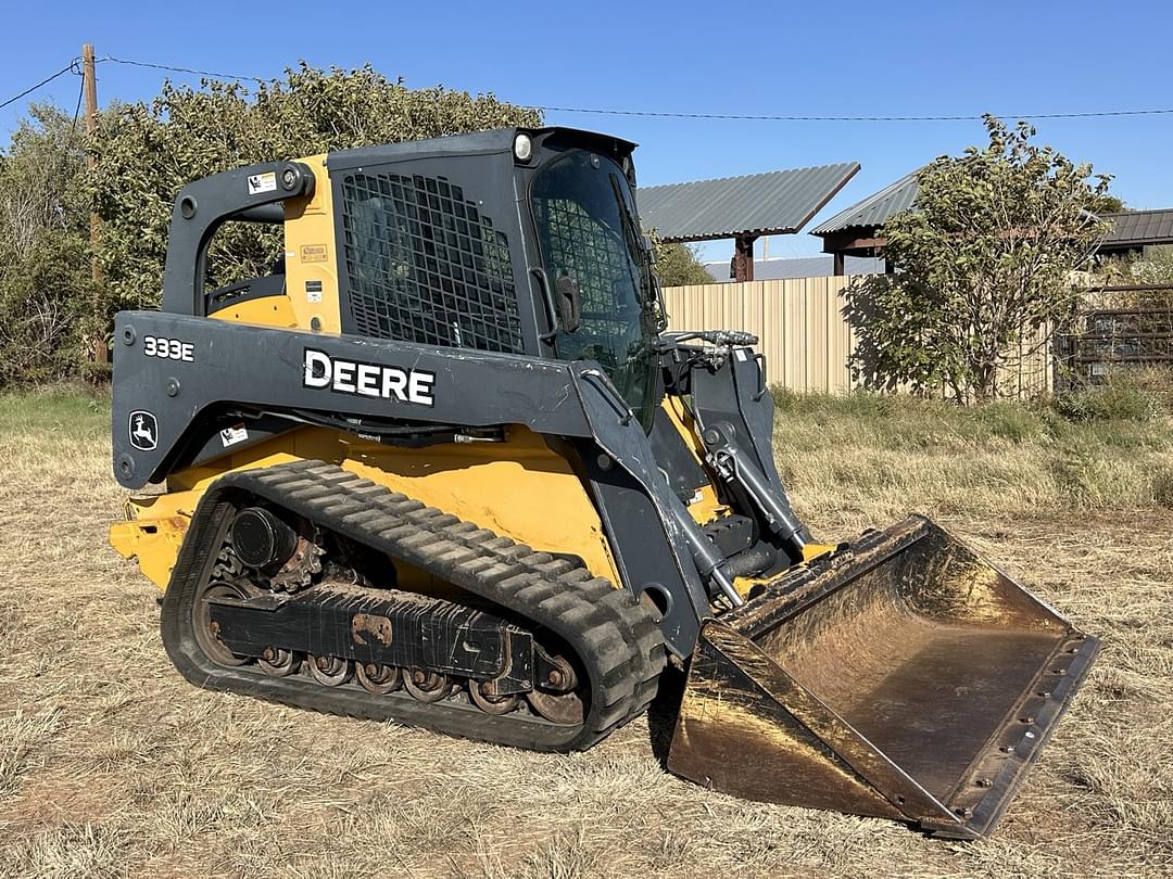 Image of John Deere 333E Primary image