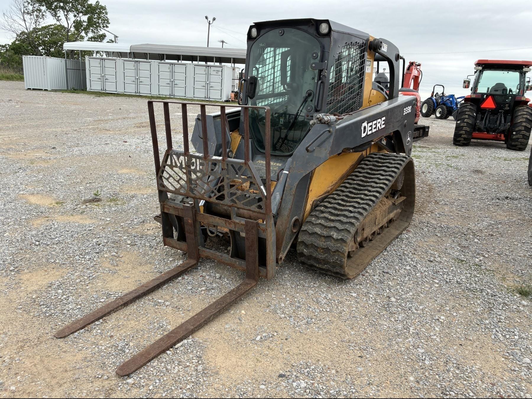 John Deere 333E Equipment Image0
