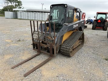 Main image John Deere 333E