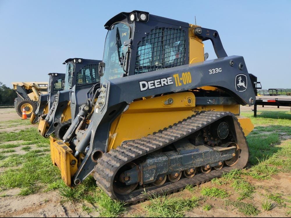 John Deere 333G Equipment Image0