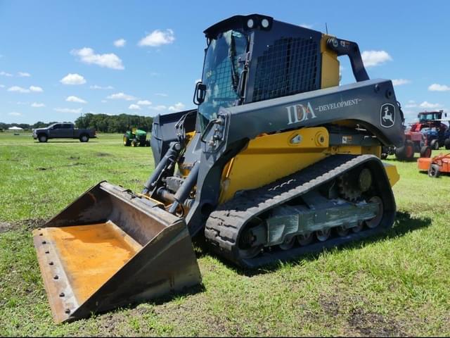 Image of John Deere 333G equipment image 1