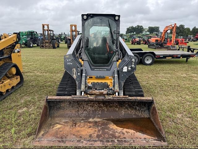 Image of John Deere 333G equipment image 2