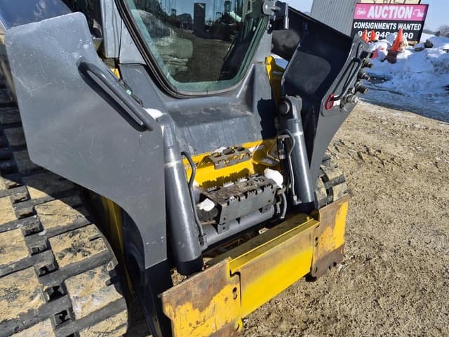 Image of John Deere 333G equipment image 4