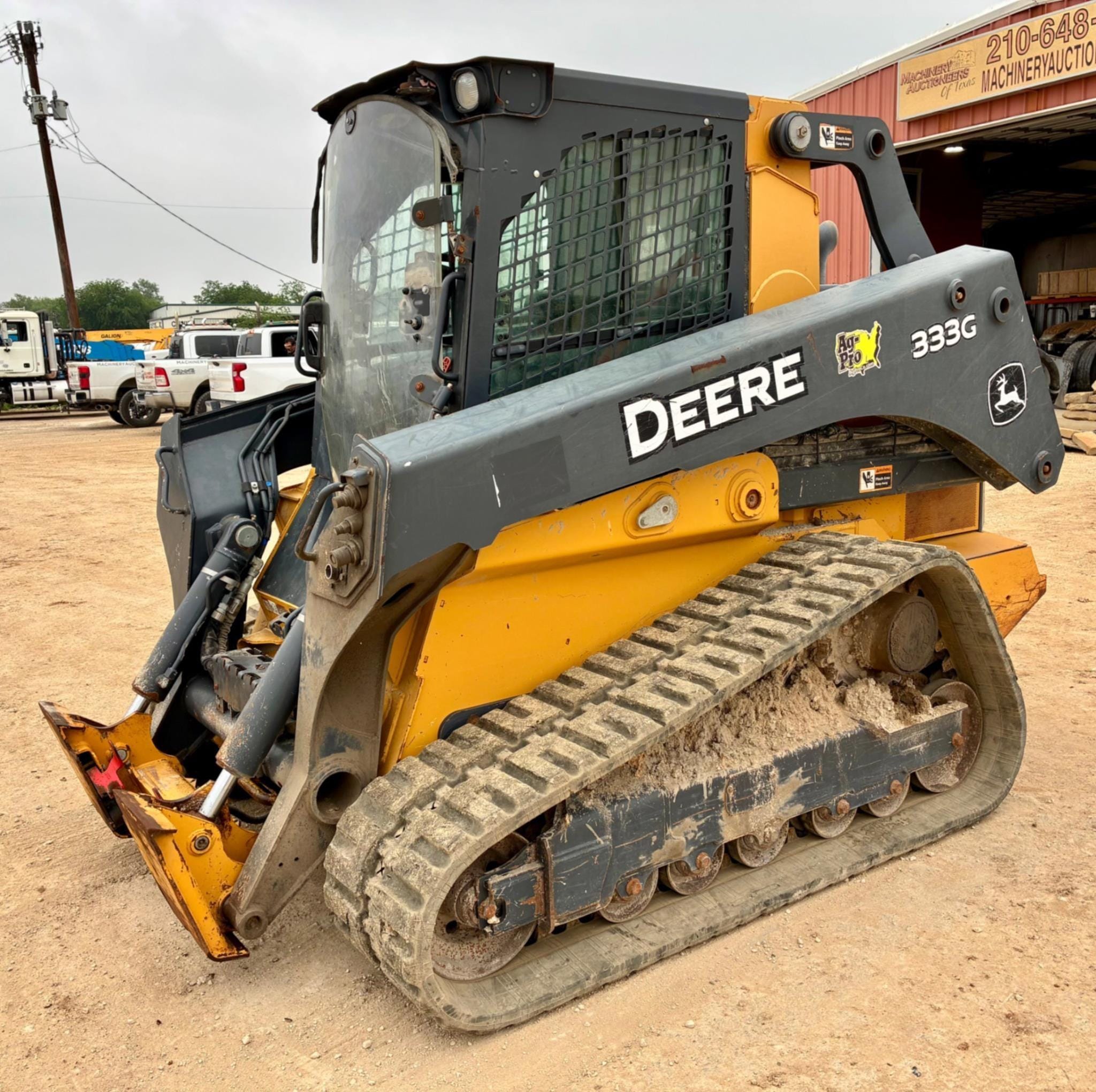 John Deere 333G Equipment Image0