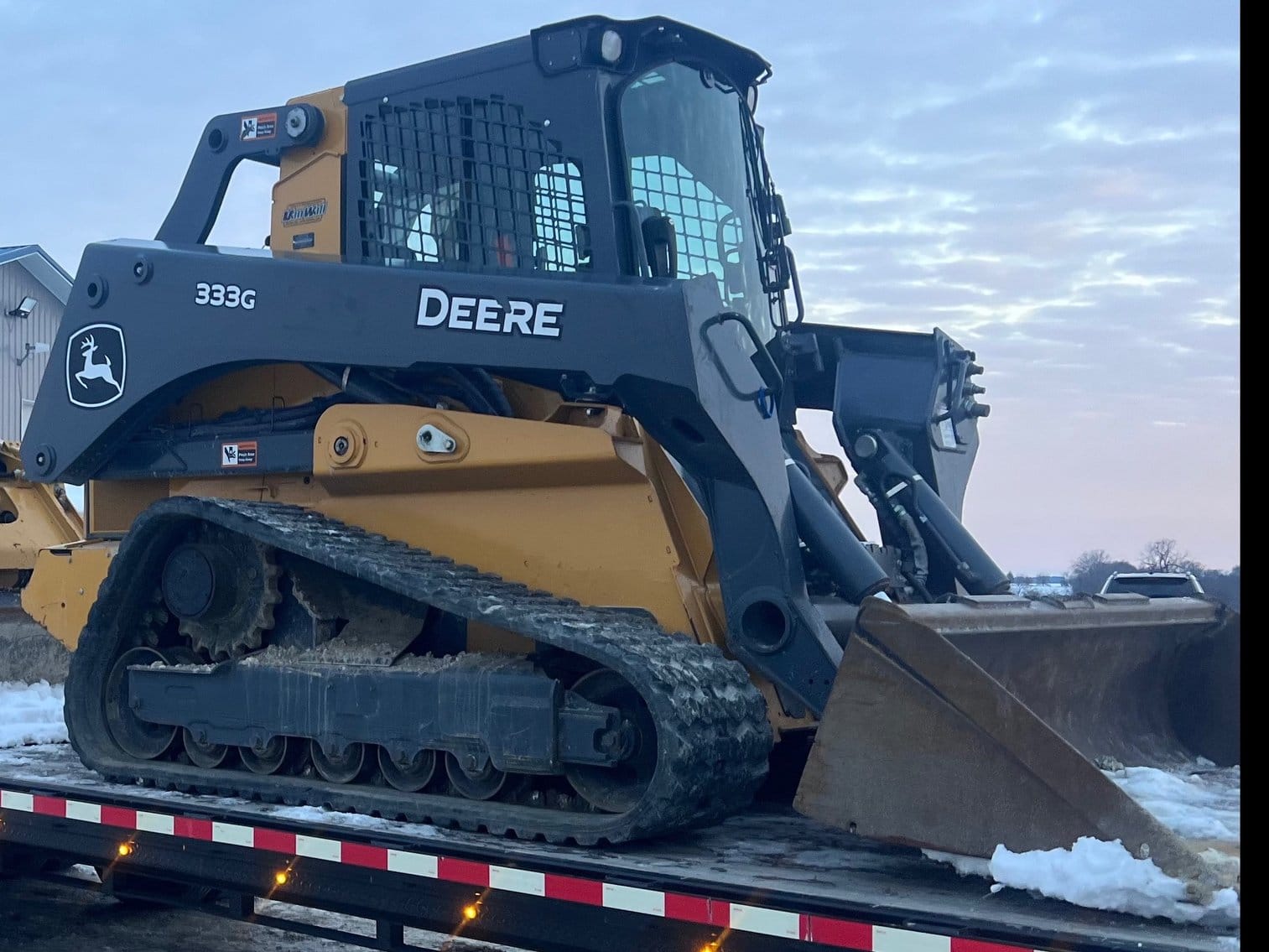 John Deere 333G Equipment Image0