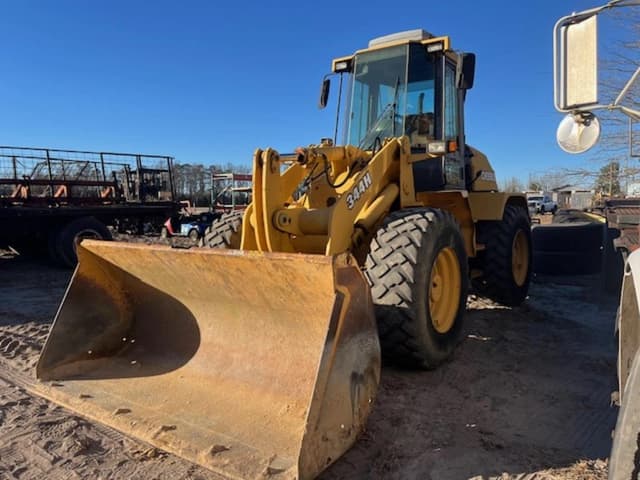 Image of John Deere 344H equipment image 1