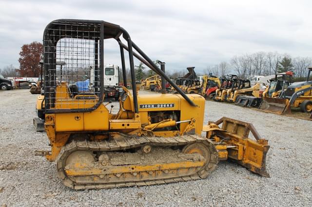 Image of John Deere 350B equipment image 4