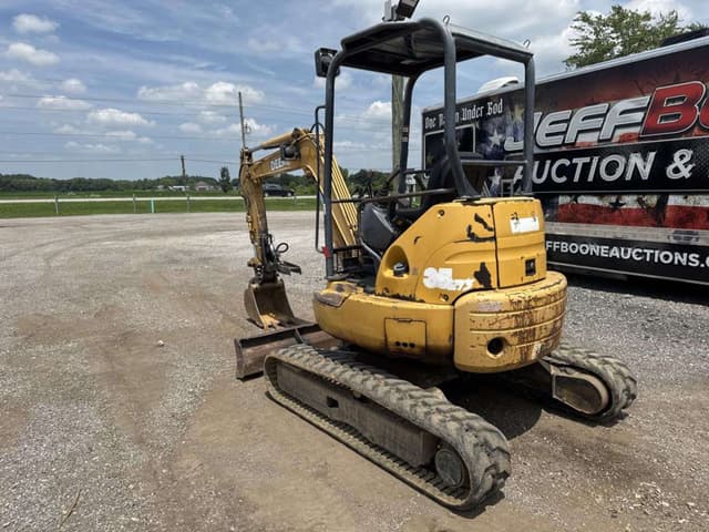 Image of John Deere 35ZTS equipment image 1