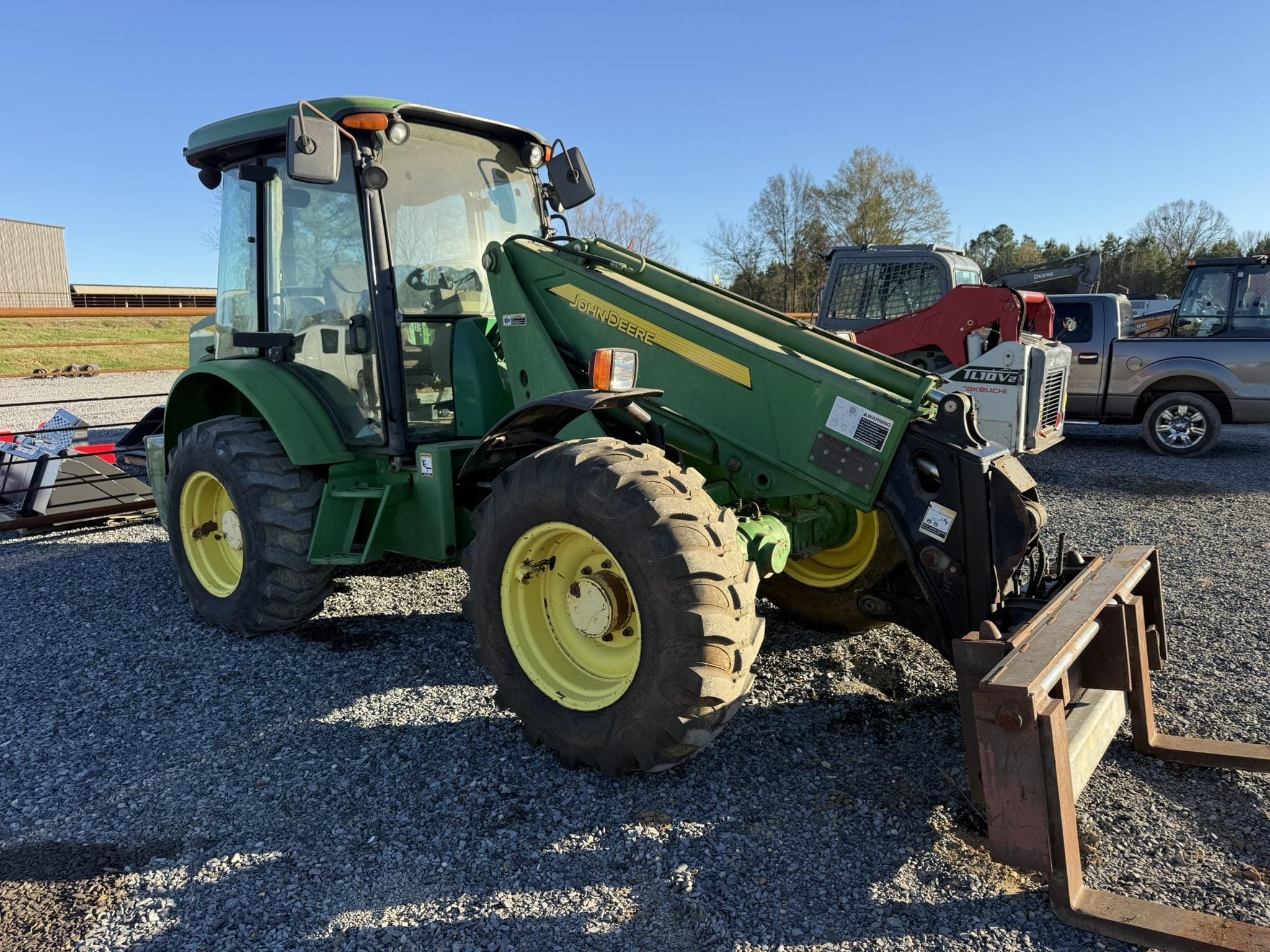 John Deere 3800 Equipment Image0