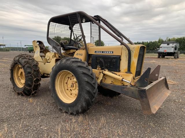 Image of John Deere 440 equipment image 1