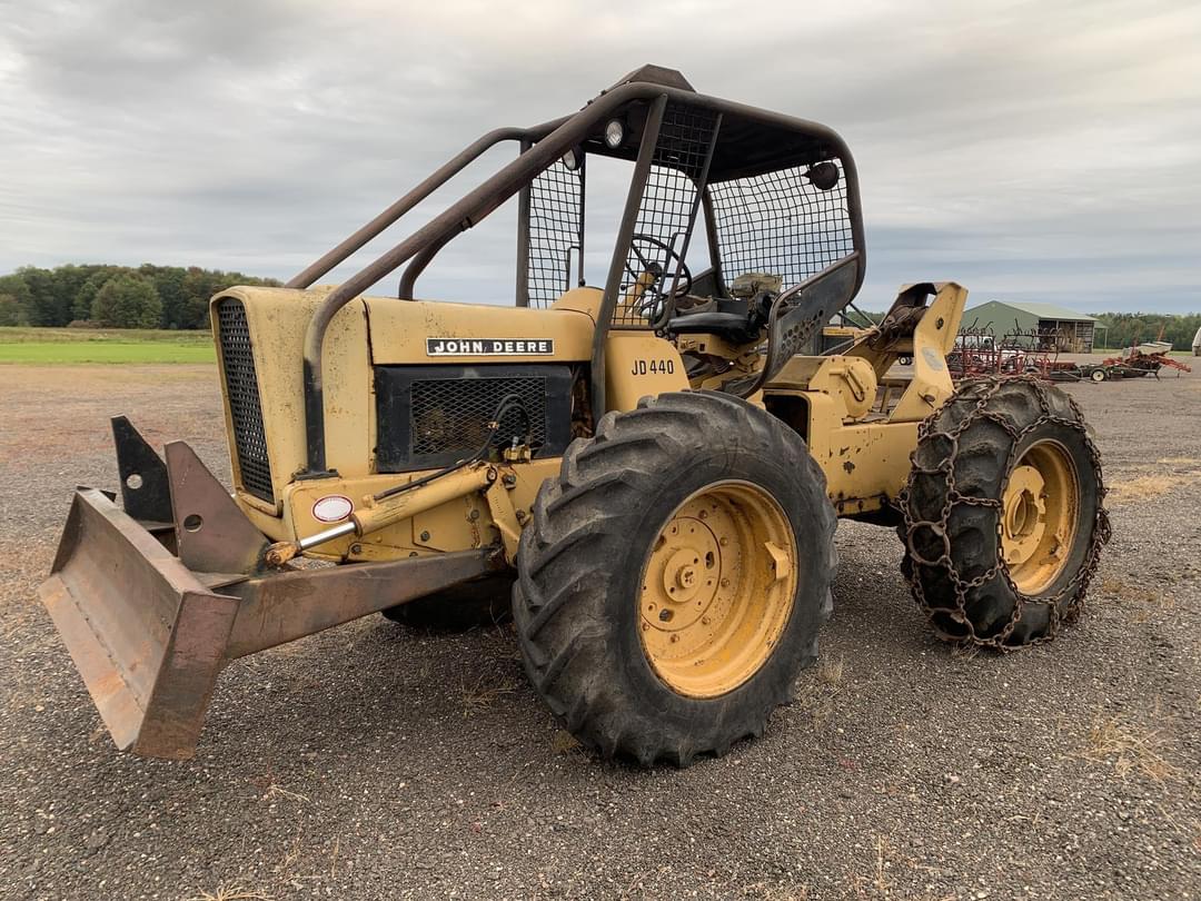 Image of John Deere 440 Primary image