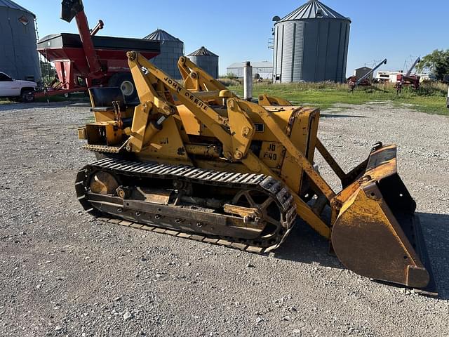 Image of John Deere 440C equipment image 4