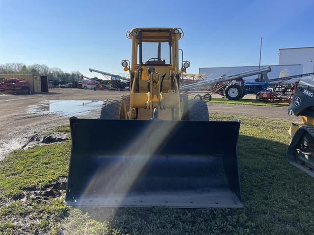 Image of John Deere 444H equipment image 3