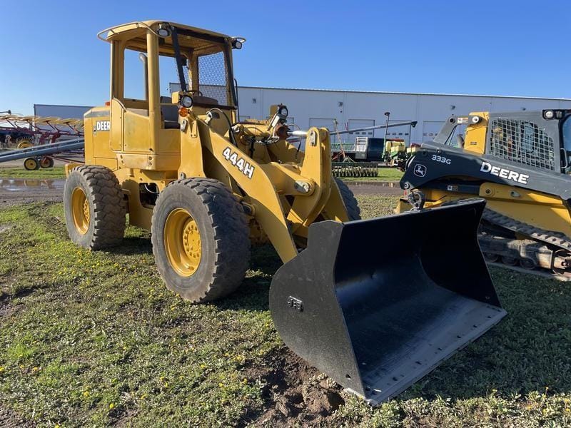 John Deere 444H Equipment Image0