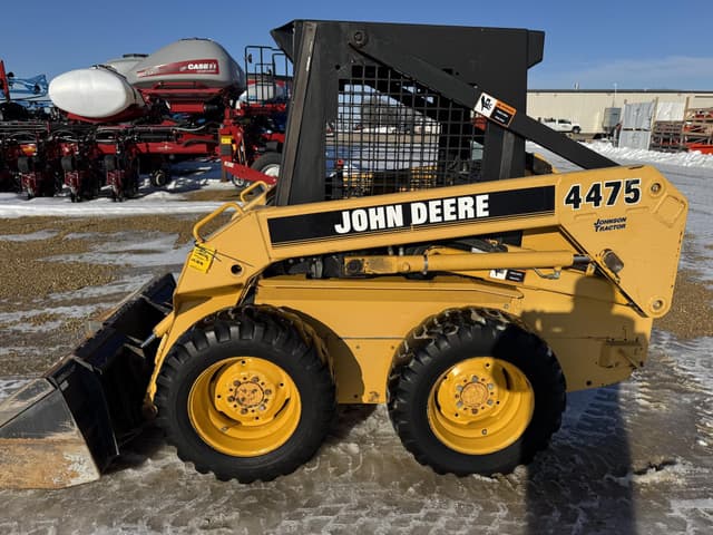Image of John Deere 4475 equipment image 2