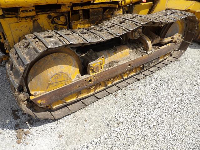 Image of John Deere 450 equipment image 4