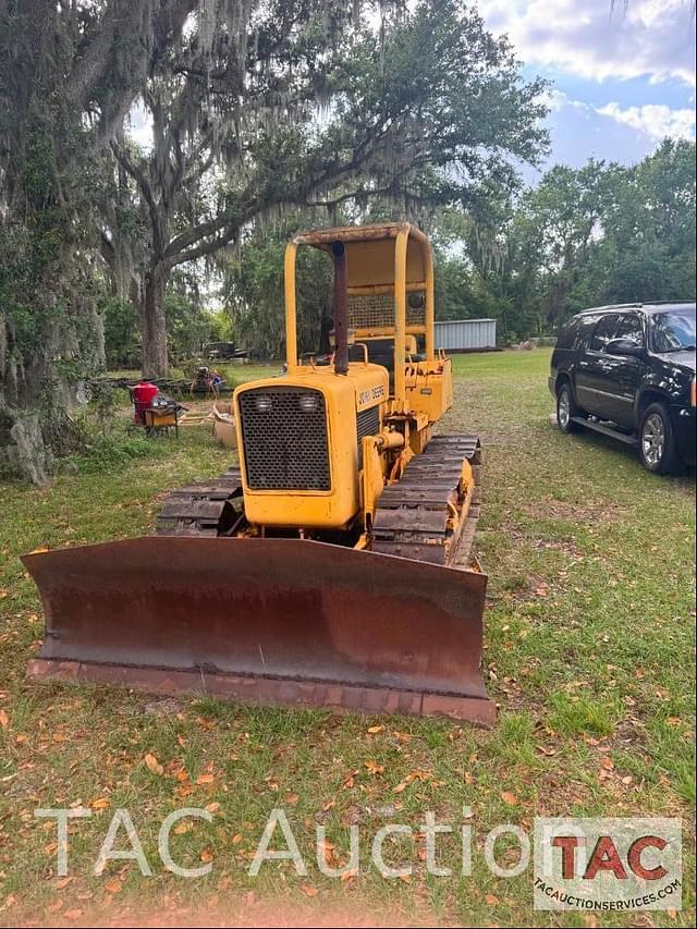 Image of John Deere 450C equipment image 1