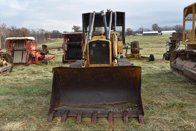 Image of John Deere 450C equipment image 1