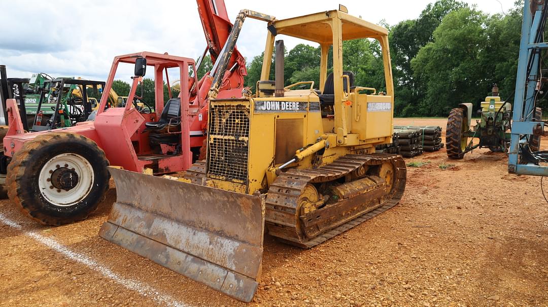 Image of John Deere 450G Primary image
