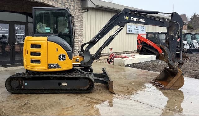 Image of John Deere 50P equipment image 1