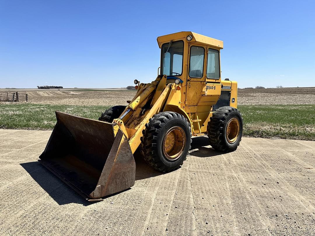 Image of John Deere 544 Primary image