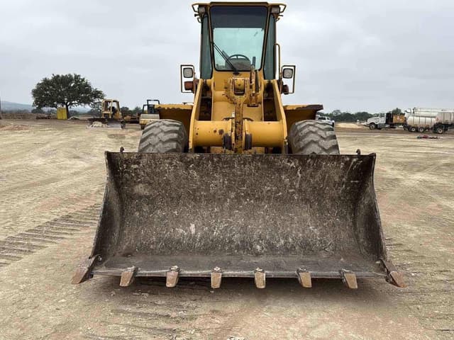 Image of John Deere 544G equipment image 1