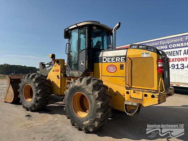 Image of John Deere 544J equipment image 3